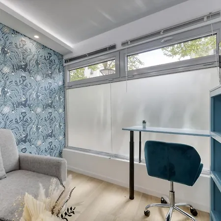Stylish & New 1 Bdr Flat With A/c-trendy 11 Apartment